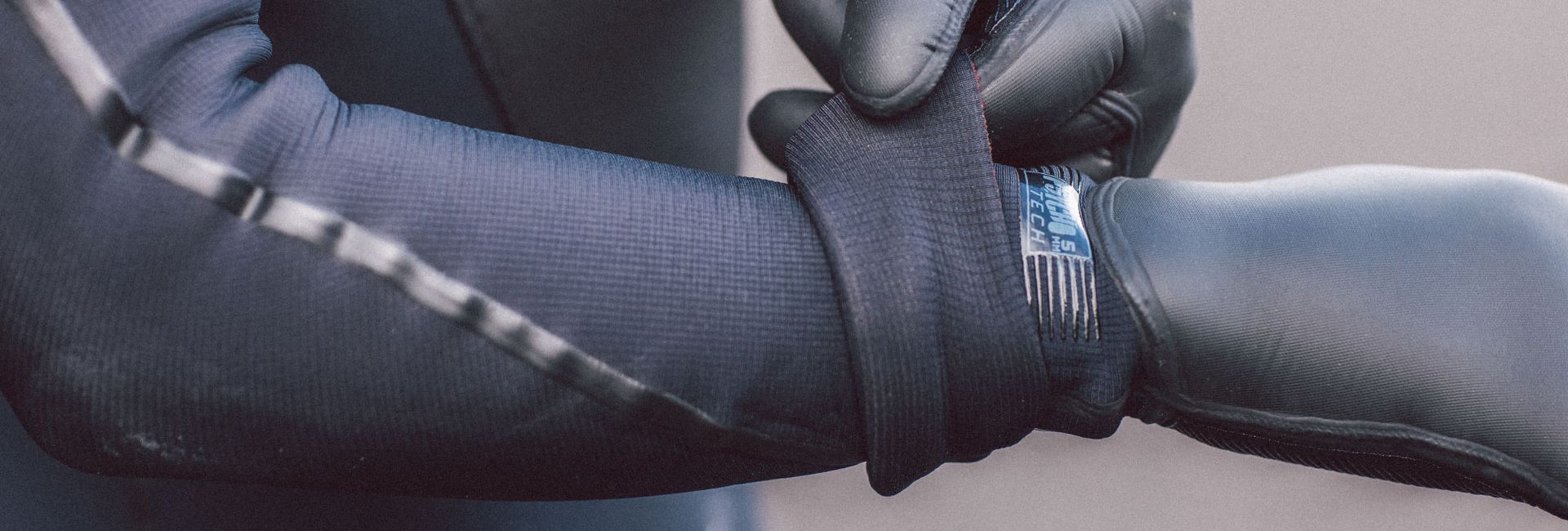 wetsuit gloves