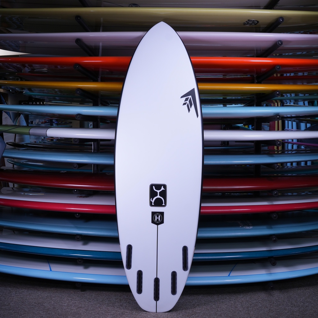 Machado Groove Helium 5'8" - bottom